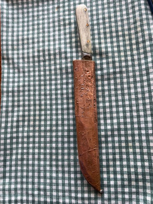 Възрожденски нож с костна дръжка