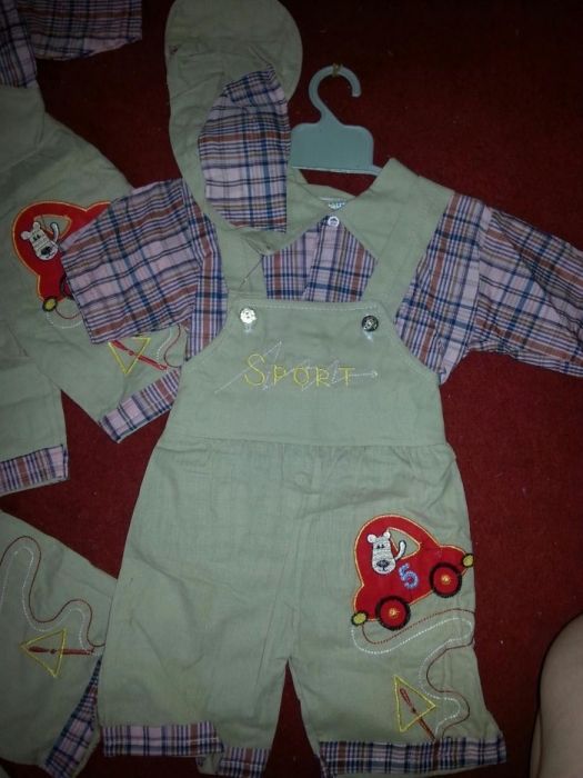 Costume salopete noi 3 piese camasa sapca si salopeta