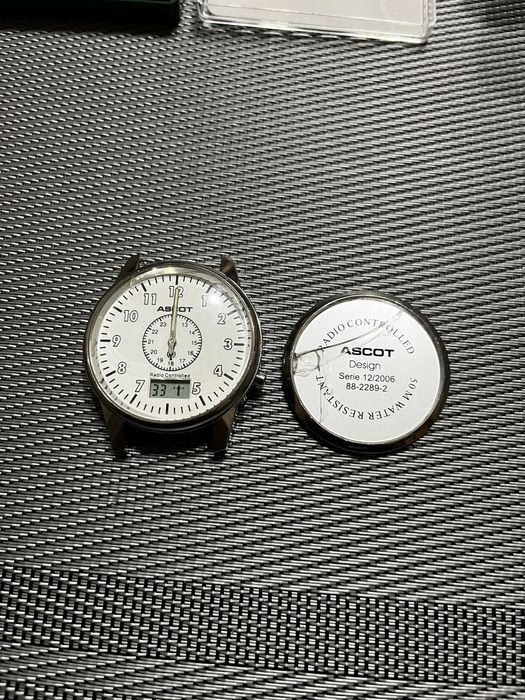 Радио часовник ASCOT