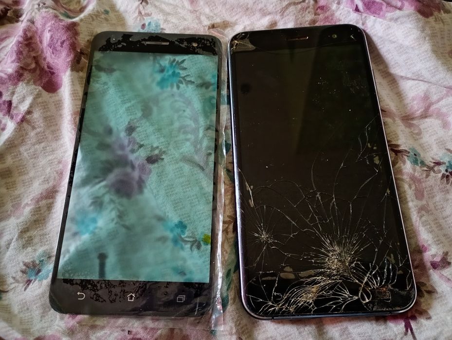 Телефон Asus ZenFone