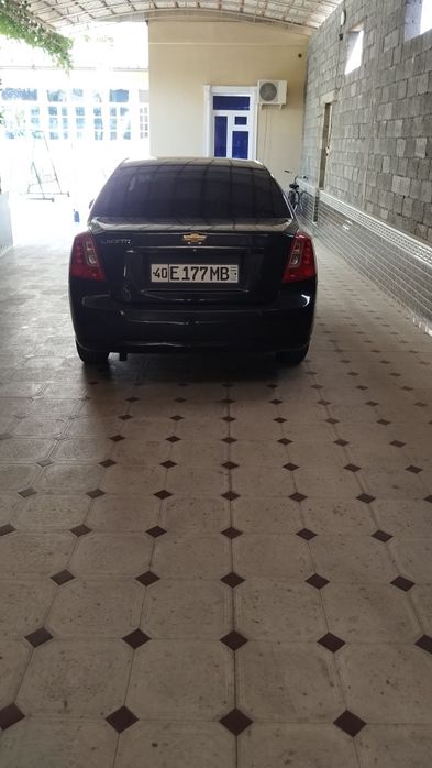 Lasetti qora kraska 80 foyiz suyagi butun