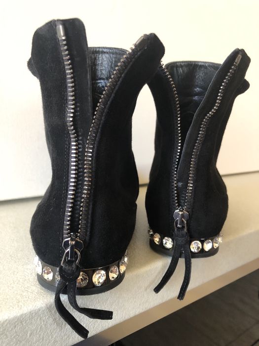 Miu Miu Botine piele intoarsa