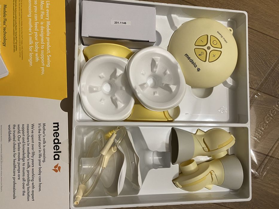 Medela Двойна двуфазна електрическа помпа за кърма Swing maxi Flex