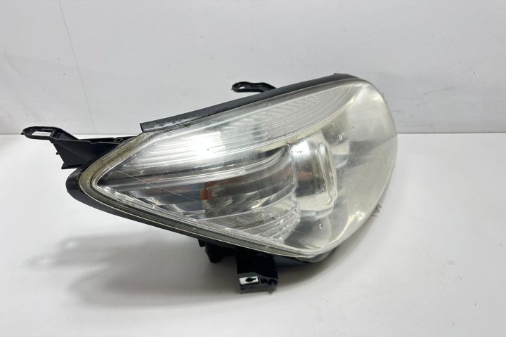 Far Dreapta Toyota RAV4 a 3-a generatie