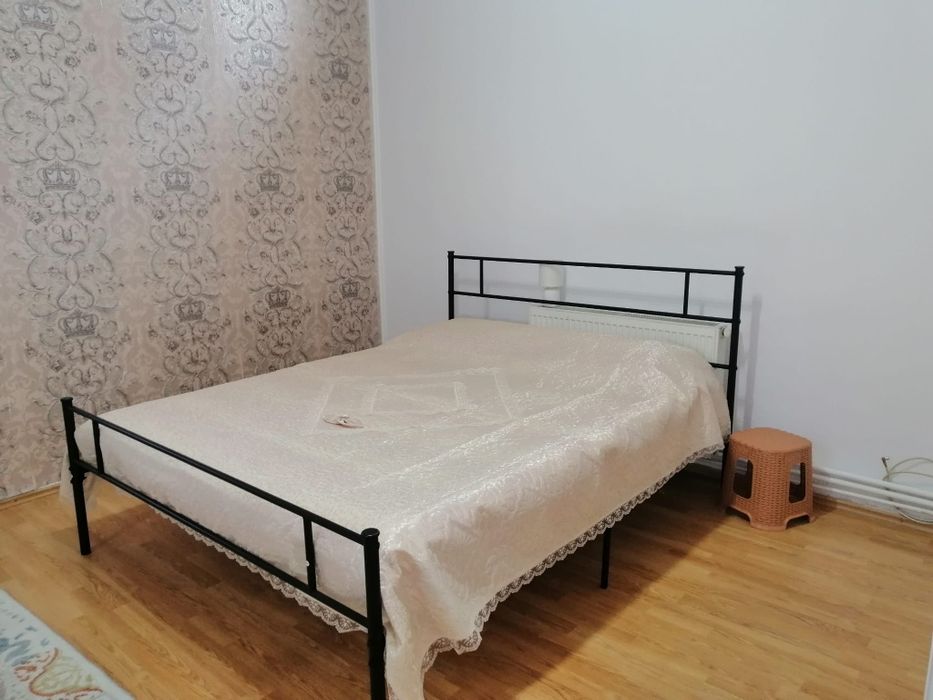 Casa de închiriat în Centru