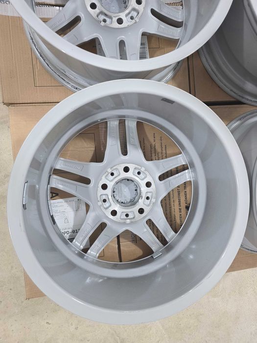 Jante 17 BMW F10 F11 F30 F31 X1 X3 E90 E91 8Jx17 ET30 5x120