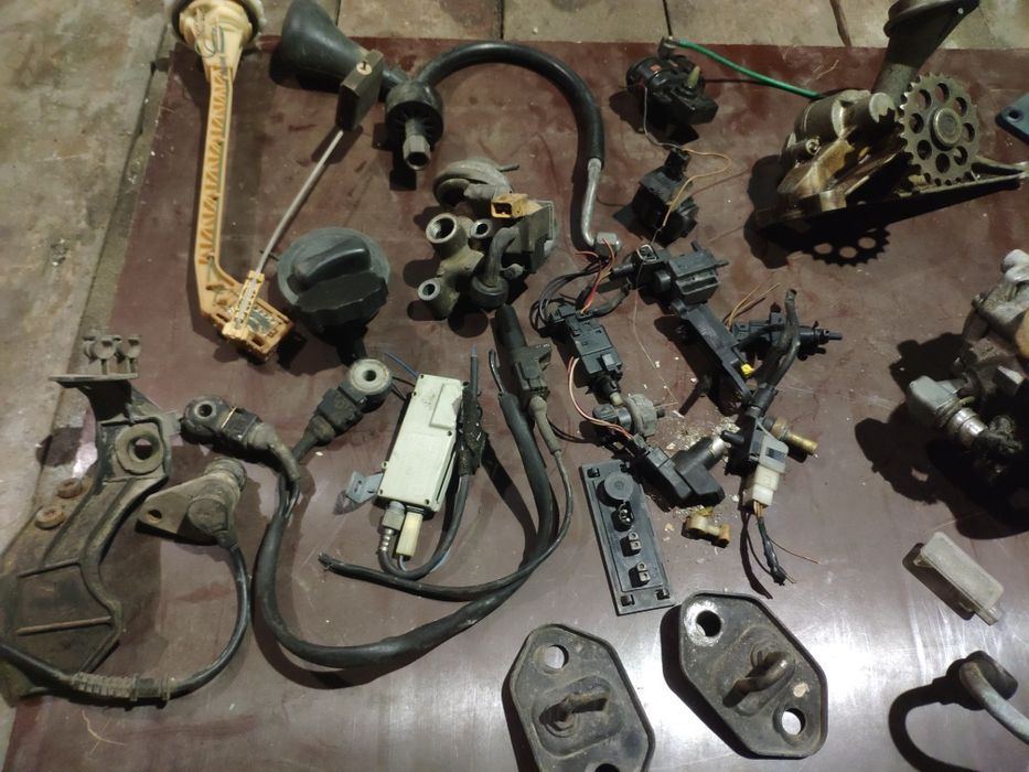 Запчасти на Мерседес w 210