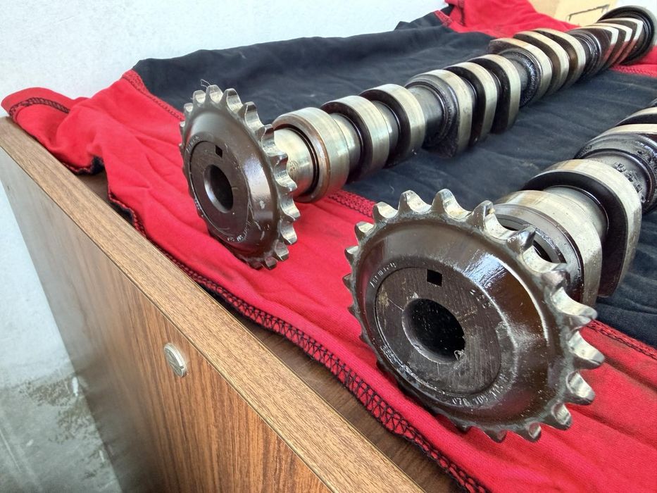 Разпределителни валове Audi