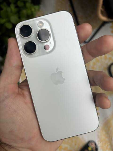 iPhone 15 PRO 256GB