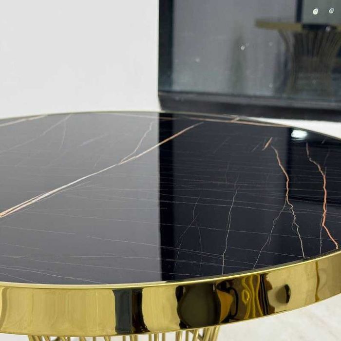 Круглый обеденный стол из прозрачного закаленного