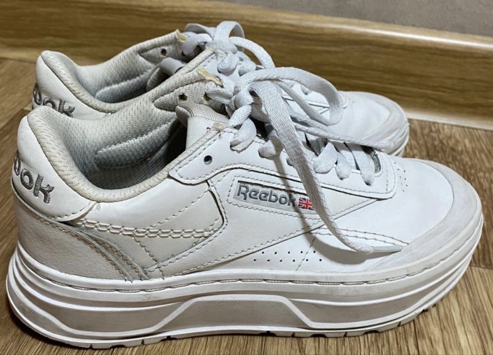 Кросовки reebok оригинальные 35
