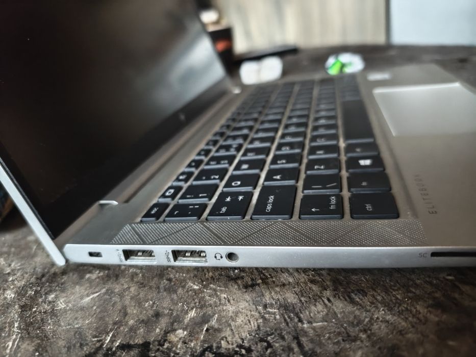 Лаптоп HP 13", 32 RAM, 400 GB SSD