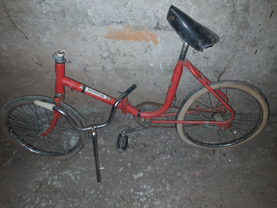 Vând biciclete pentru colecționari