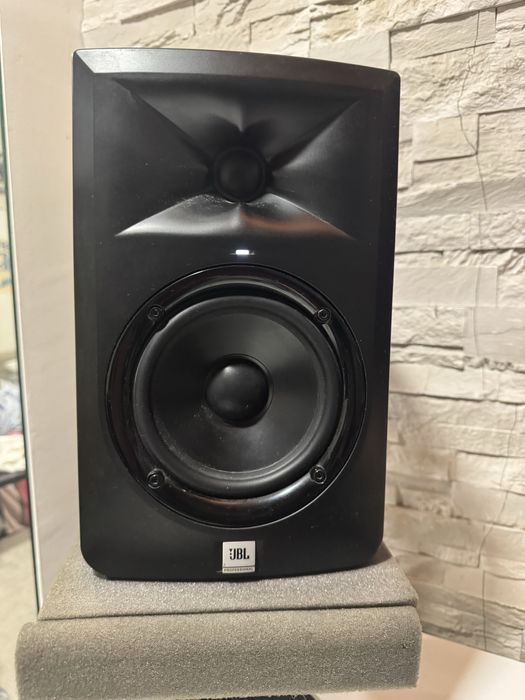 Boxe/Monitoare Studio JBL LSR 305
