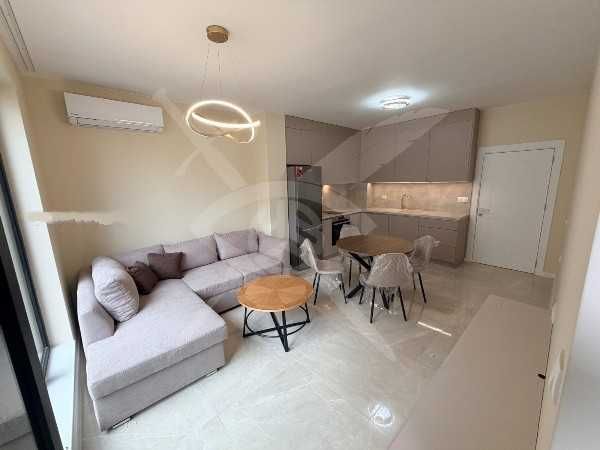 Двустаен апартамент под наем в Тракия 11841041