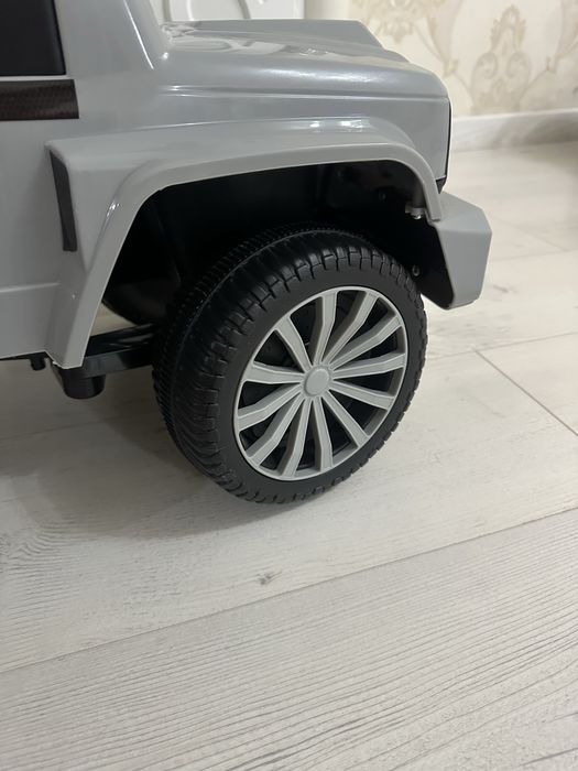 Детская машинка.