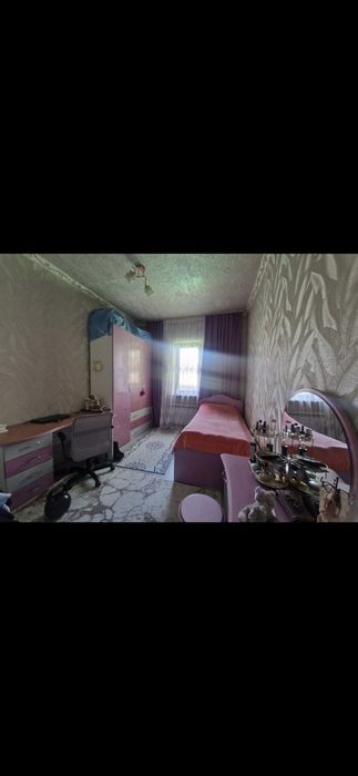 кровать с матрасом