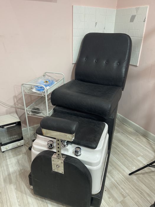 Продам педикюрное кресло