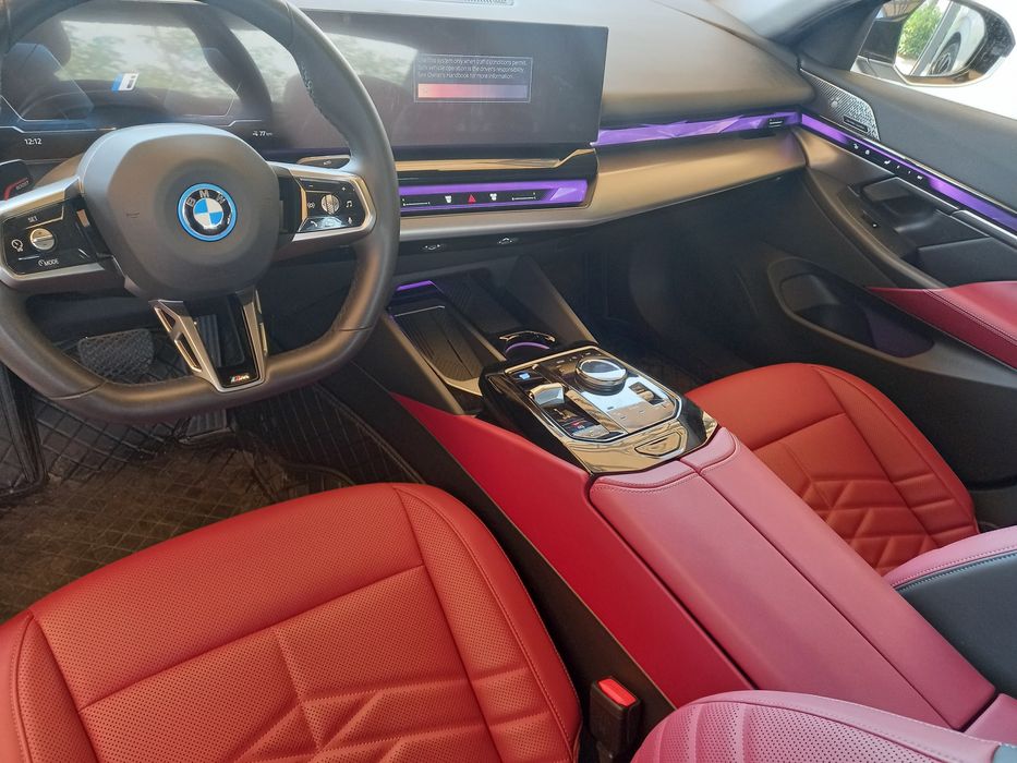 BMW i5 40L Dop opsion 2025 yil (710km)