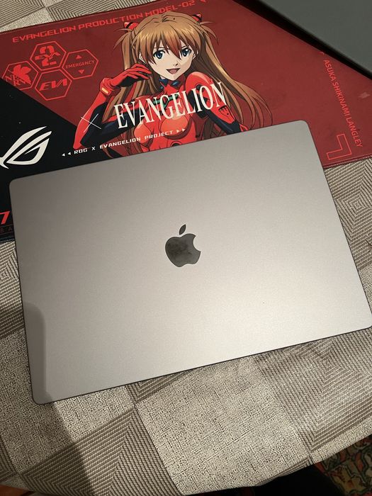 Macbook Pro 16 2021 года 16/512