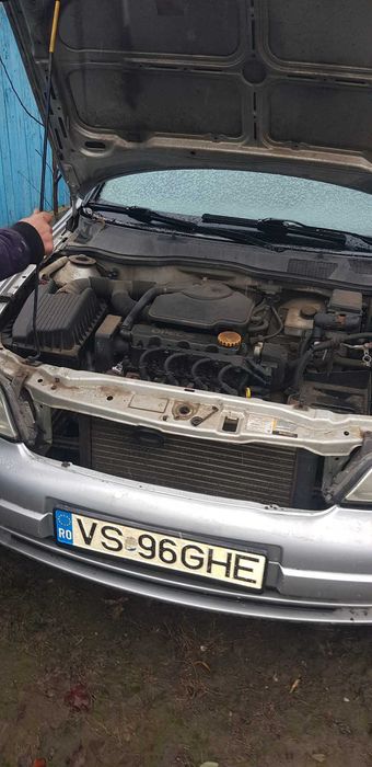 Vând opel astra G pentru piese