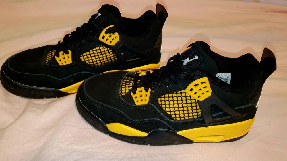 Nike Air Retro 4