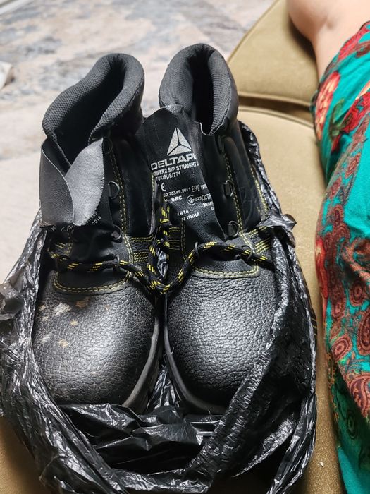 Продам рабочую обувь сефти