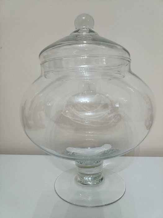 Recipient pentru bezele Nou