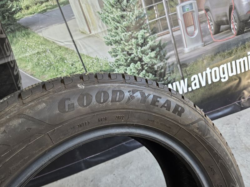 215/65/17 GOODYEAR 4бр