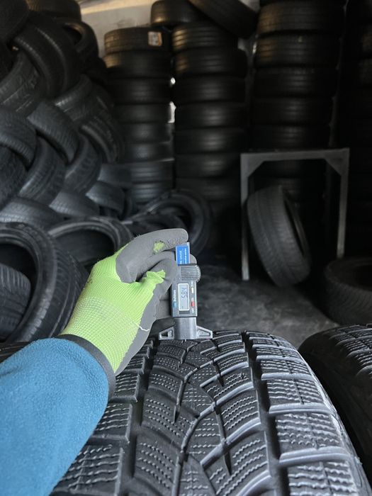 2 anvelope de iarna 235/60/18 Goodyear DOT 2021!