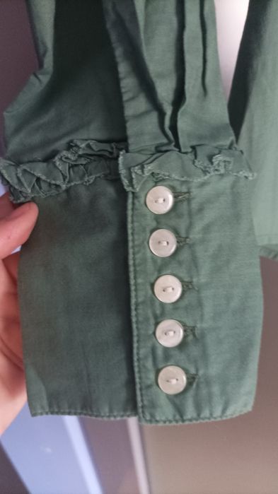 Красива зелена риза, Бебетон