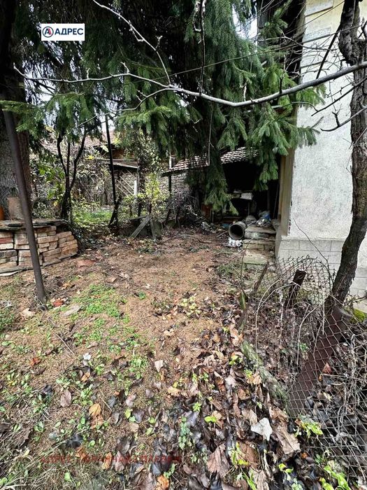 Къща в Ловеч, област-с.Врабево площ 102 цена 33234