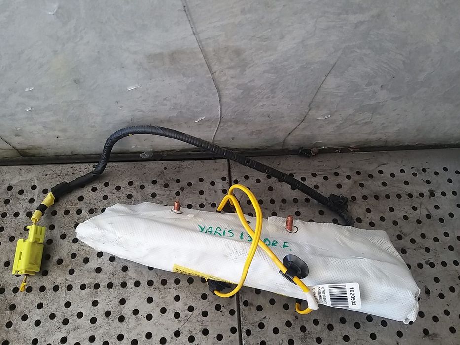 Airbag scaun dreapta toyota yaris 3 p13 739100d060