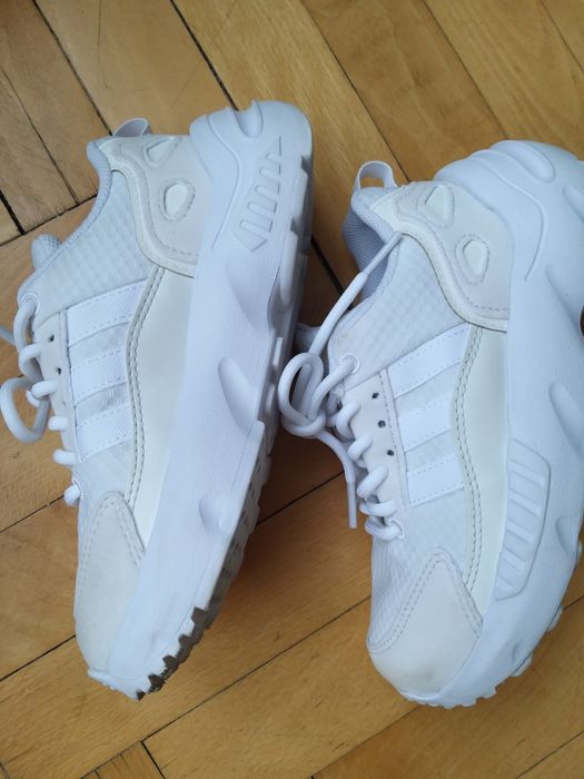 Детски бели маратонки Adidas ZX22, н.31