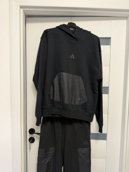 Trening adidas marimea m