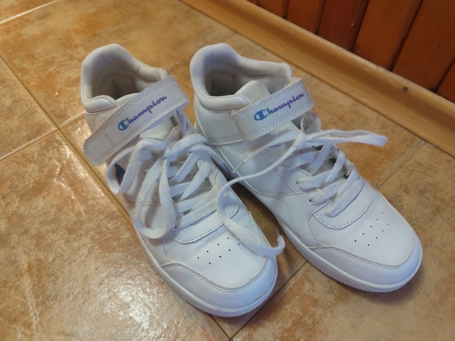 Маратонки Champion, подходящи за момиче - номер 37,5