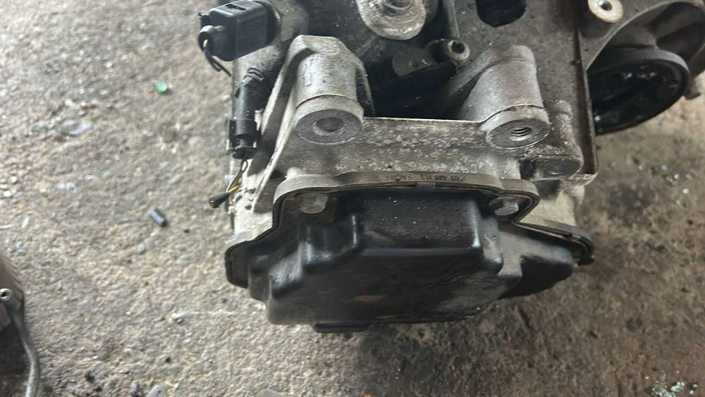 Cutie de viteze 0A4301107 Volkswagen Golf VII 1.6 tdi CLHC / CLHA