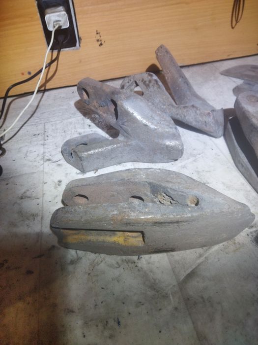 Клыки,зубы дракона на ковш