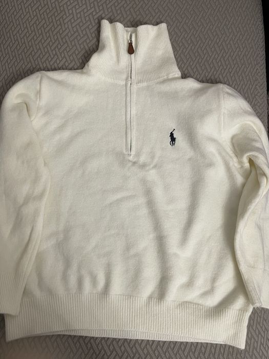 Пуловер свитер