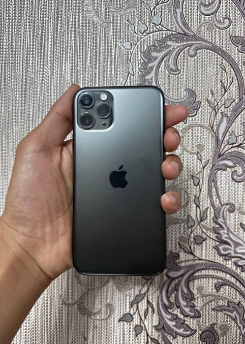 Iphone 11 pro sroshna