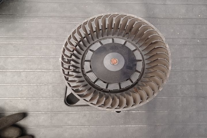 Ventilator aeroterma 8E2820021E 8E2820021E Audi A4 B7