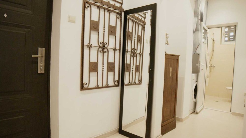 Дава се под наем Тристаен апартамент в София, Център - 80 кв.м за 797.64 € - Снимка #8