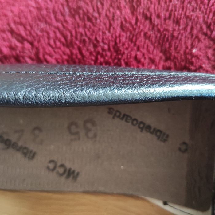 Туфли подростковые.Италия