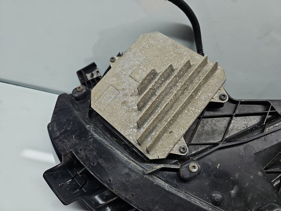 Far dreapta TESLA Model 3 [Fabr 2020-2025] 1077380-00-C