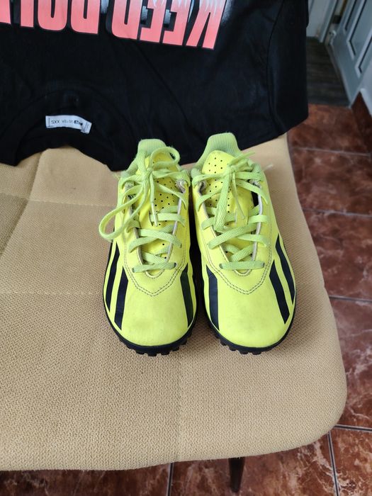 Adidași fotbal Adidas, nu Nike