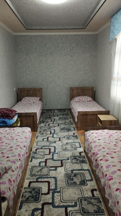 Сижжакда таёр дача сотилади ховлидан котта сув тогла куриниб туради