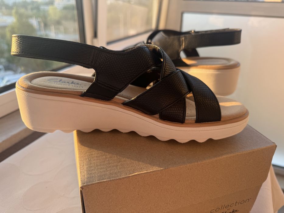 Продавам чисто нови дамски сандали ест. кожа Clarks Jilian Spring