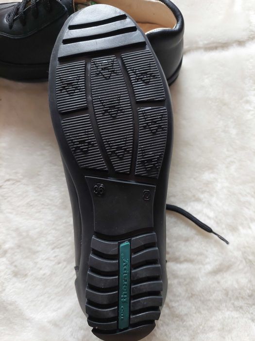 Ортопедични обувки от естествена кожа