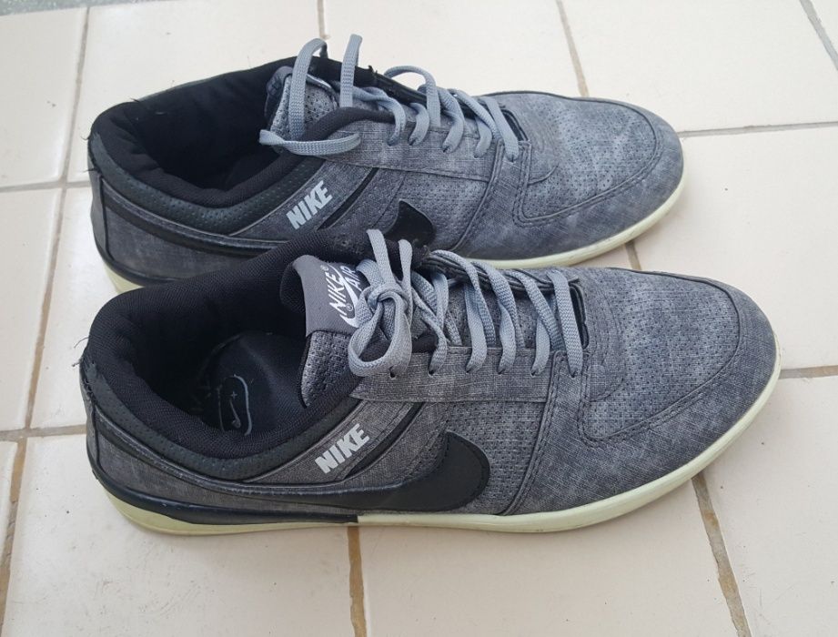 Adidaşi Nike mărimea 44