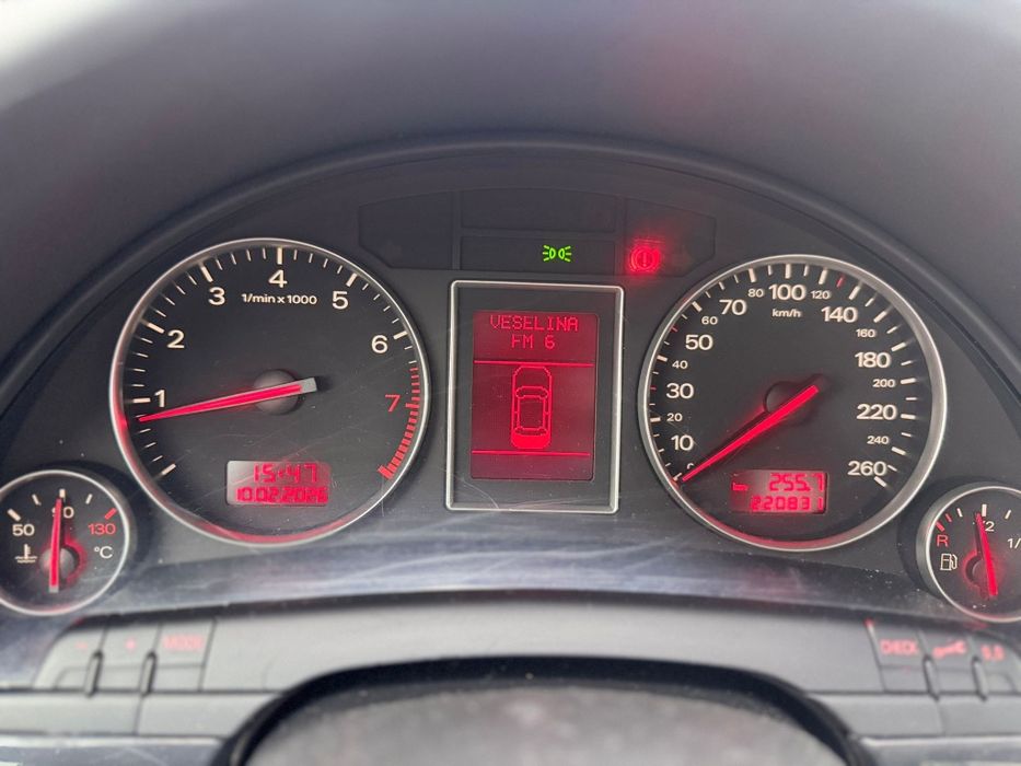 Ауди А4Б5 2.0 Бензин 131 к. с.